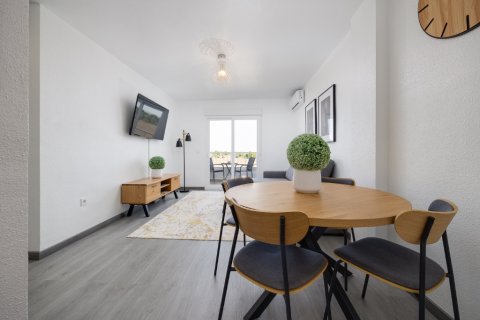 Huoneisto myytävänä Punta Prima, Alicante, Espanja, 2 makuuhuonetta, 75 m2 No. 131684 - kuva 25