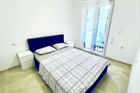 Townhouse for sale Villamartin, Alicante, Spain 3 bedrooms, 75 sq.m. No. 131687 - photo 4