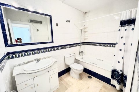 Townhouse for sale Villamartin, Alicante, Spain 3 bedrooms, 75 sq.m. No. 131687 - photo 11
