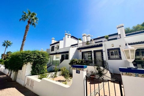 Townhouse for sale Villamartin, Alicante, Spain 3 bedrooms, 75 sq.m. No. 131687 - photo 2
