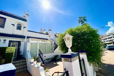 Townhouse for sale Villamartin, Alicante, Spain 3 bedrooms, 75 sq.m. No. 131687 - photo 1