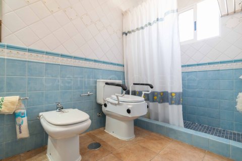 Villa for sale Torrevieja, Alicante, Spain 6 bedrooms, 259 sq.m. No. 125115 - photo 23