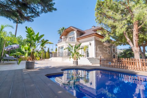 Продажа виллы Сьюдад Кесада, Аликанте, Испания 5 спален, 313м2 №125118 - фото 2
