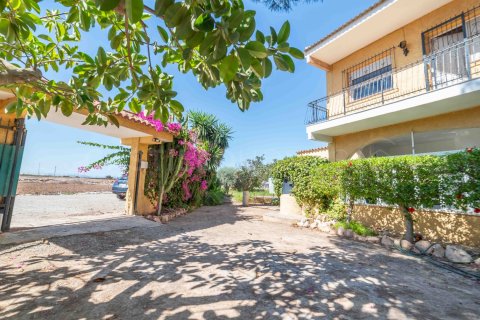 Villa in vendita Los Montesinos, Alicante, Spagna 6 camere da letto, 352 mq. N° 125117 - foto 1