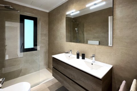 Kaupunkipientalo myytävänä Llucmajor, Mallorca, Espanja, 2 makuuhuonetta, 146 m2 No. 130965 - kuva 12