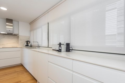 Продажа квартиры в Мадрид, Испания 3 спальни, 114м2 №121784 - фото 13