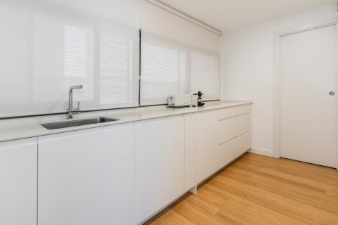 Продажа квартиры в Мадрид, Испания 3 спальни, 114м2 №121784 - фото 11