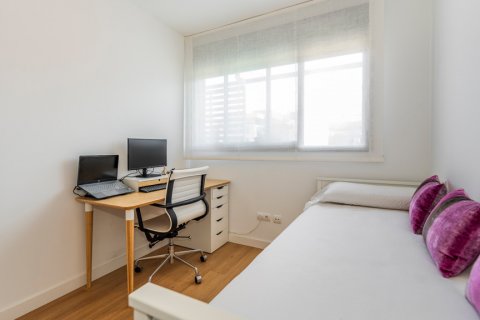 Продажа квартиры в Мадрид, Испания 3 спальни, 114м2 №121784 - фото 17