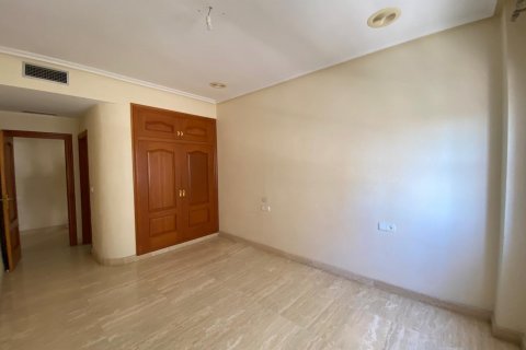 Wohnung zum Verkauf Torrevieja, Alicante, Spanien 4 Schlafzimmer, 142 m2 Nr. 129670 - Foto 8