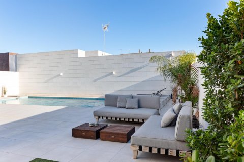 Villa for sale Pilar de la Horadada, Alicante, Spain 3 bedrooms, 111 sq.m. No. 128473 - photo 5