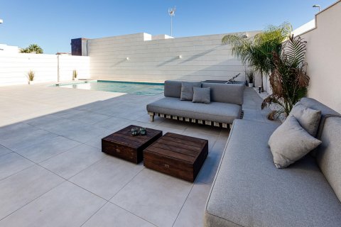 Villa for sale Pilar de la Horadada, Alicante, Spain 3 bedrooms, 111 sq.m. No. 128473 - photo 7