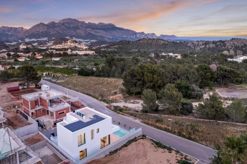 Villa till salu Polop, Alicante, Spanien 4 sovrum, 306 kvm. Nr. 128472 - foto 16
