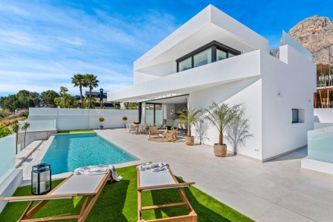 Villa till salu Polop, Alicante, Spanien 4 sovrum, 306 kvm. Nr. 128472 - foto 1