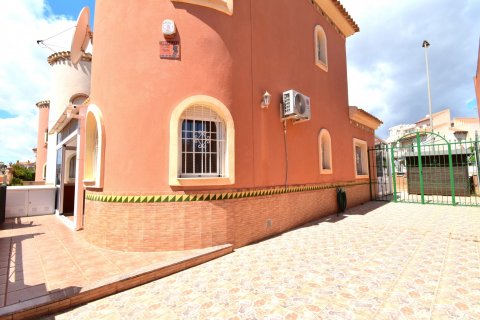 Продажа виллы Аликанте, Испания 2 спальни, 91м2 №125222 - фото 4