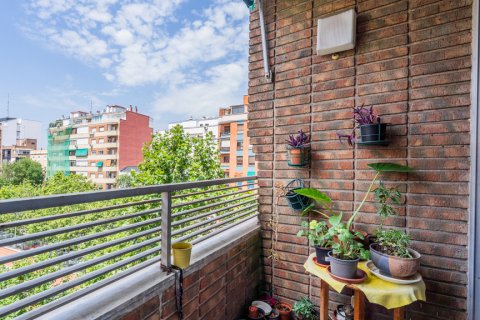 Продажа квартиры в Мадрид, Испания 1 спальня, 67м2 №124718 - фото 24