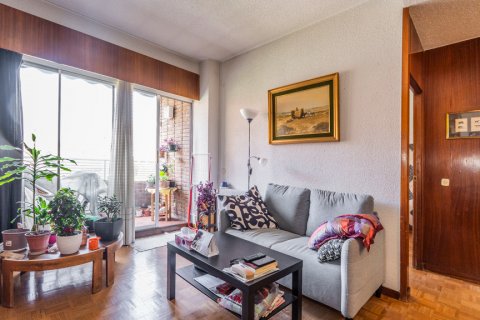 Продажа квартиры в Мадрид, Испания 1 спальня, 67м2 №124718 - фото 3