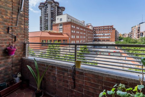 Продажа квартиры в Мадрид, Испания 1 спальня, 67м2 №124718 - фото 23