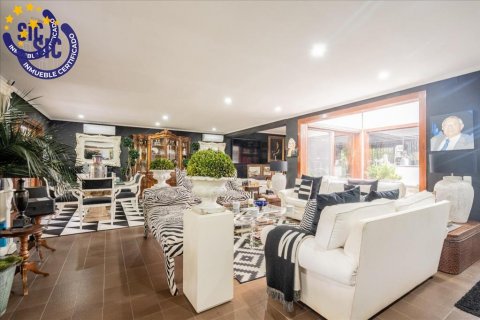 Villa for sale Paterna, Valencia, Spain 6 bedrooms, 291 sq.m. No. 124715 - photo 17