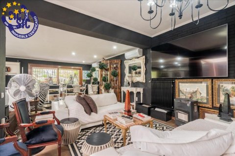Villa for sale Paterna, Valencia, Spain 6 bedrooms, 291 sq.m. No. 124715 - photo 4