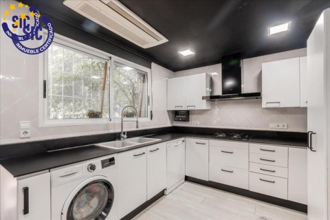 Villa for sale Paterna, Valencia, Spain 6 bedrooms, 291 sq.m. No. 124715 - photo 30