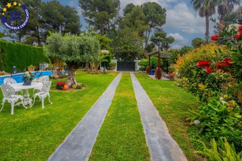 Villa till salu Paterna, Valencia, Spanien 6 sovrum, 291 kvm. Nr. 124715 - foto 3