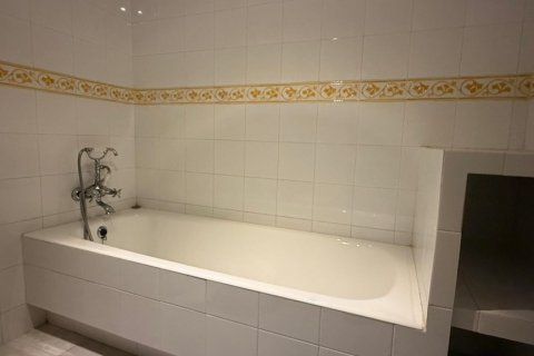 Apartment for sale Madrid, Spain 3 bedrooms, 84 sq.m. No. 124719 - photo 8