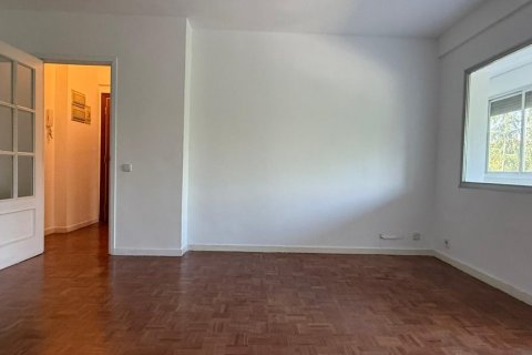 Apartment for sale Madrid, Spain 3 bedrooms, 84 sq.m. No. 124719 - photo 4