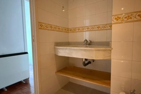 Apartment for sale Madrid, Spain 3 bedrooms, 84 sq.m. No. 124719 - photo 7