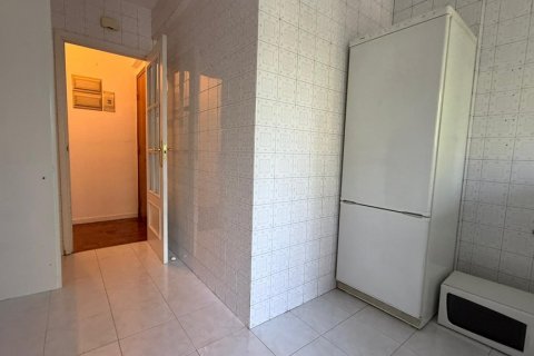 Apartment for sale Madrid, Spain 3 bedrooms, 84 sq.m. No. 124719 - photo 20