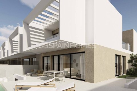 Villa till salu i Dolores, Alicante, Spanien 3 sovrum, 143 kvm. Nr. 132785 - foto 10