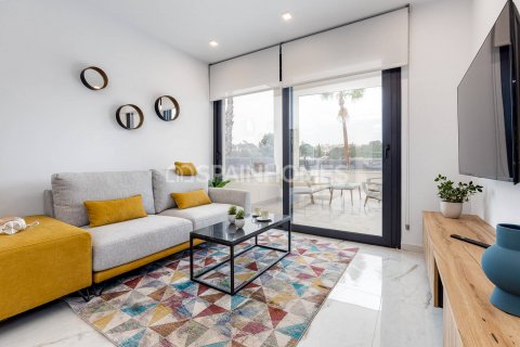 Penthouse for sale Torrevieja, Alicante, Spain 2 bedrooms, 81 sq.m. No. 132788 - photo 9
