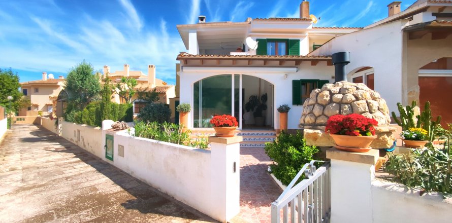 Villa Sa Rapita, Mallorca, Spain 3 bedrooms, 125 sq.m. No. 128208