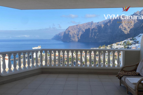 Apartment for sale Acantilado De Los Gigantes, Tenerife, Spain 2 bedrooms, 110 sq.m. No. 132807 - photo 1