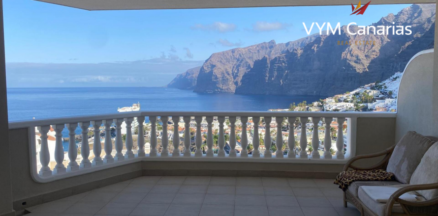 Apartment Acantilado De Los Gigantes, Tenerife, Spain 2 bedrooms, 110 sq.m. No. 132807