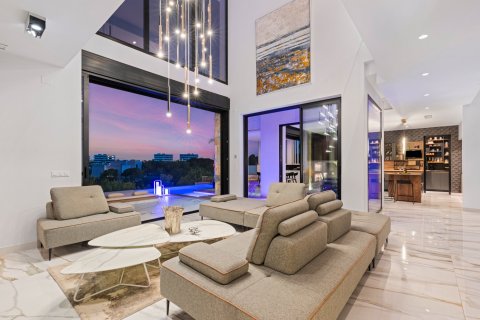 Villa for sale Pinar De Campoverde, Alicante, Spain 4 bedrooms, 550 sq.m. No. 125902 - photo 4