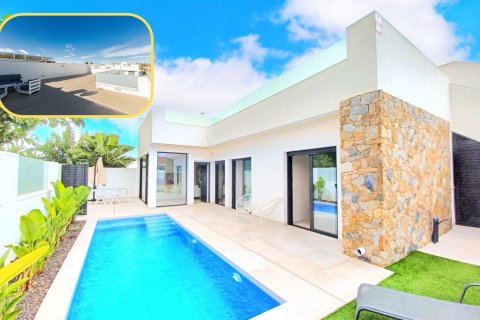 Huvila myytävänä Pilar de la Horadada, Alicante, Espanja, 3 makuuhuonetta, 83 m2 No. 125906 - kuva 1