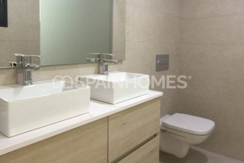 Продажа пентхауса в Сан-Фульхенсио, Аликанте, Испания 2 спальни, 63м2 №120580 - фото 15