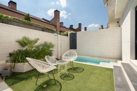 House à vendre Madrid, Espagne, 3 chambres, 209 m2 No. 122062 - photo 8