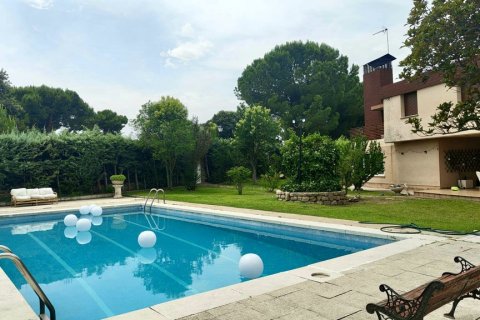 Продажа виллы Вильянуэва-де-ла-Каньяда, Мадрид, Испания 6 спален, 480м2 №122061 - фото 30