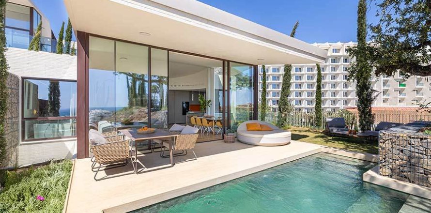 Villa à Benalmadena, Malaga, Espagne 4 chambres, 652 m2 No. 124255