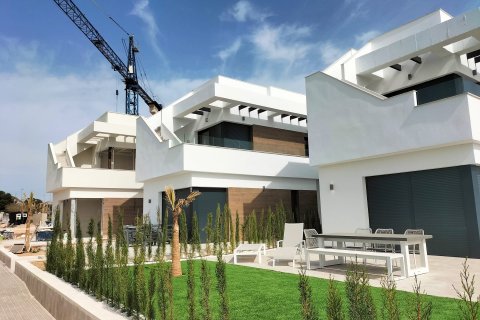Huvila myytävänä Pilar de la Horadada, Alicante, Espanja, 3 makuuhuonetta, 205 m2 No. 123204 - kuva 23