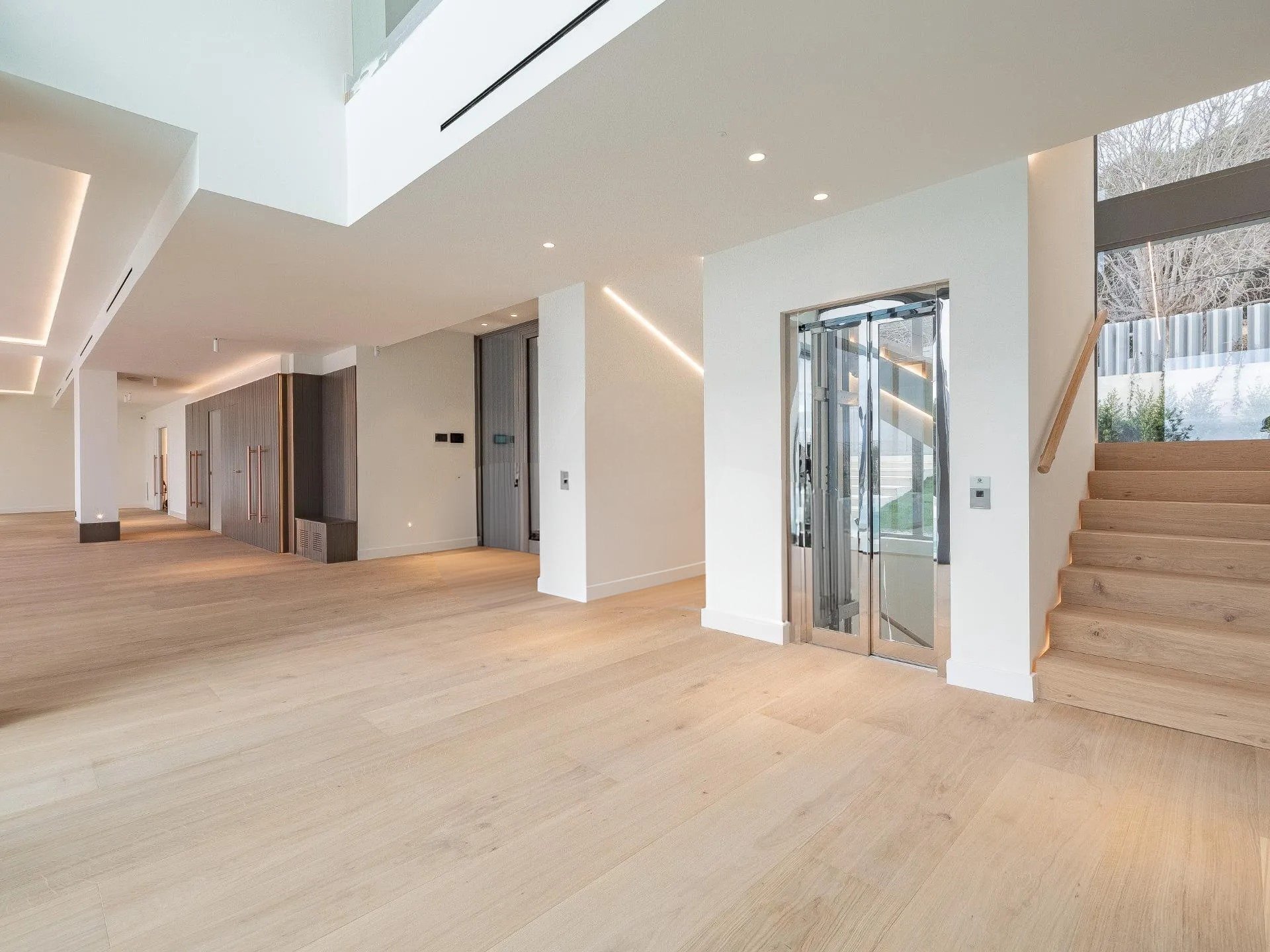 Māja Barcelona, Spānijā 6 istabas, 1216 m2 Nr. 130279