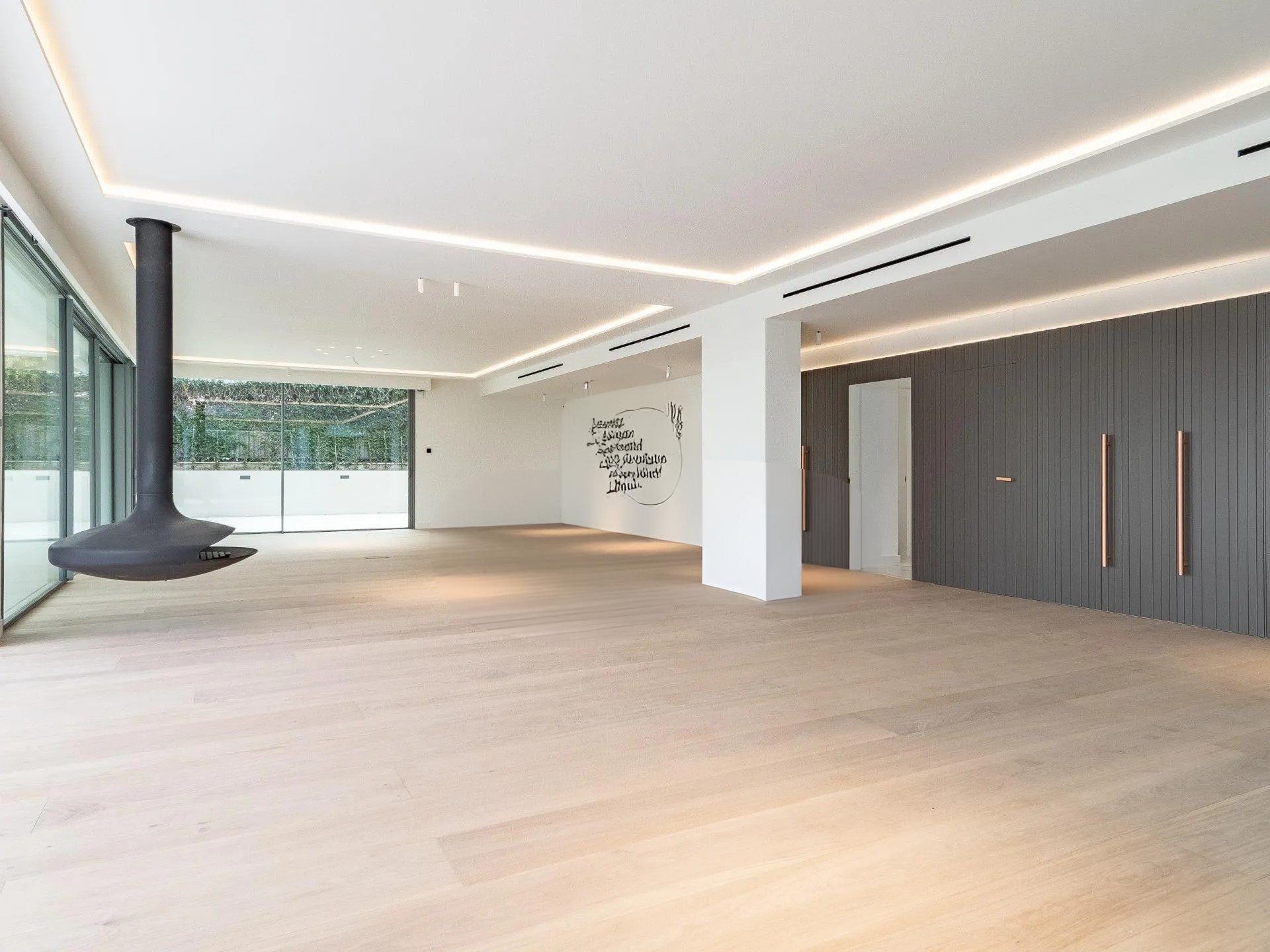 Māja Barcelona, Spānijā 6 istabas, 1216 m2 Nr. 130279