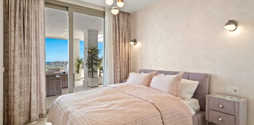 Apartment Marbella, Malaga, Spain 7 bedrooms, 330 sq.m. No. 122756
