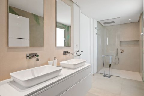 Apartment for sale Marbella, Malaga, Spain 7 bedrooms, 330 sq.m. No. 122756 - photo 2