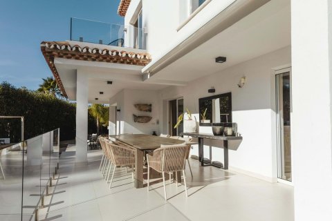 Villa à vendre Marbella, Malaga, Espagne, 4 chambres, 224 m2 No. 122753 - photo 8