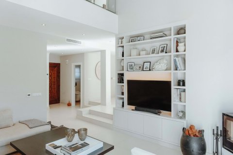 Villa à vendre Marbella, Malaga, Espagne, 4 chambres, 224 m2 No. 122753 - photo 11