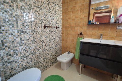 Villa for sale Torrevieja, Alicante, Spain 2 bedrooms, 90 sq.m. No. 125163 - photo 24