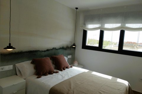 Bungalow zum Verkauf Pilar de la Horadada, Alicante, Spanien 2 Schlafzimmer, 86 m2 Nr. 125162 - Foto 28