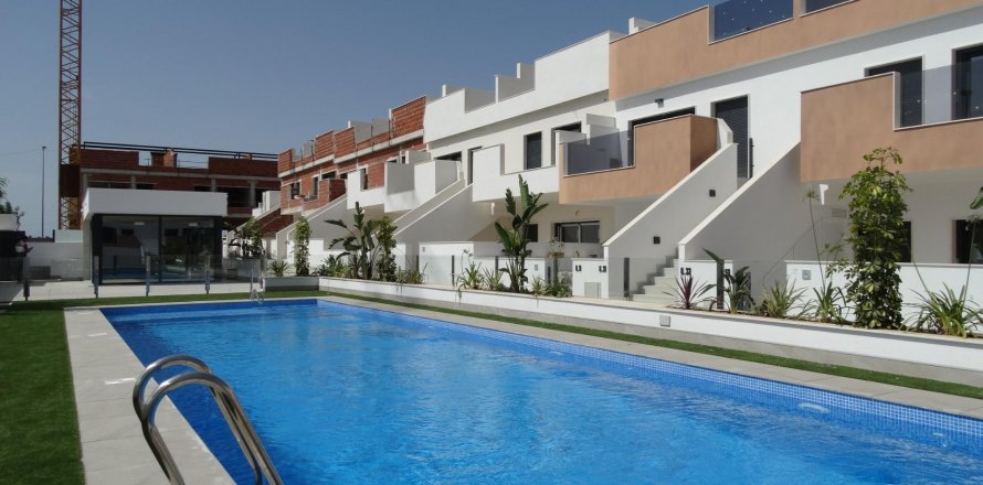 Bungalow Pilar de la Horadada, Alicante, Espagne 3 chambres, 93 m2 No. 125159